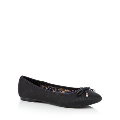 Mantaray Black bow applique slip-on shoes
